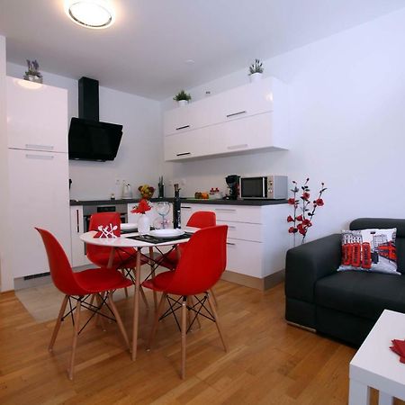 Apartment West Риека Экстерьер фото