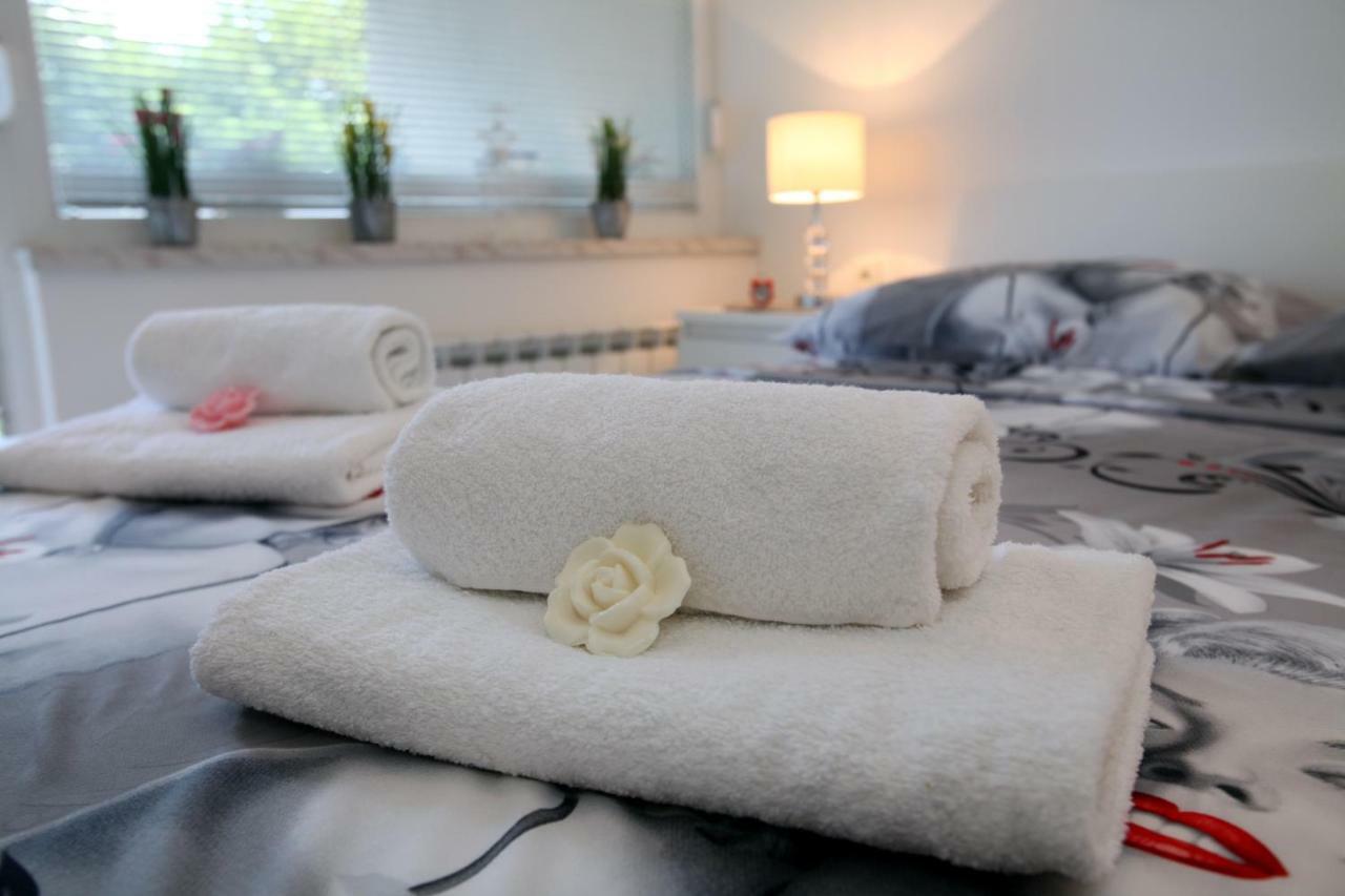 Apartment West Риека Экстерьер фото